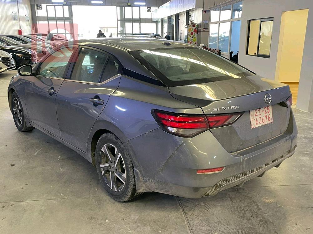 نیسان سێنترا